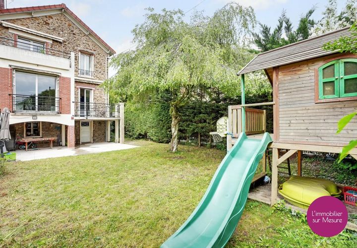 Villa i Noisy-le-Sec, Seine-Saint-Denis, Noisy-le-Sec - € 600.000 | Ref: RVMY-OJY-DLO - foto 1