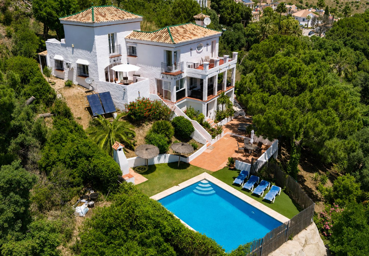 Villa a Estepona, Malaga, Estepona - € 850.000 | Ref: BLXR-1348 - foto 1