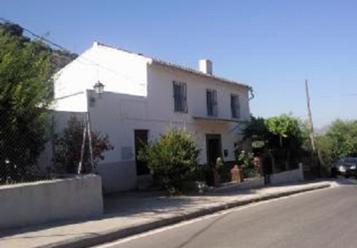 Landejendom i Iznajar, Cordoba, Iznajar - € 170.000 | Ref: ID4464 - foto 1