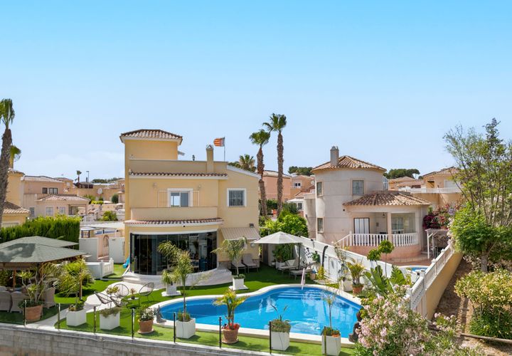 Villa i Pinar De Campoverde, Alicante, Pinar De Campoverde - € 542.500 | Ref: 3405-04335 - foto 1