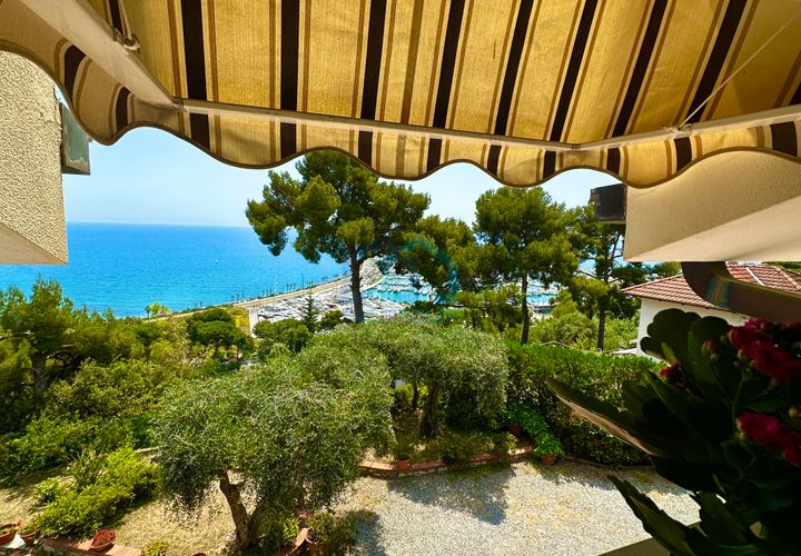 Villa en Imperia, Imperia, Imperia - € 800.000 | Ref: 16853341 - photo 1