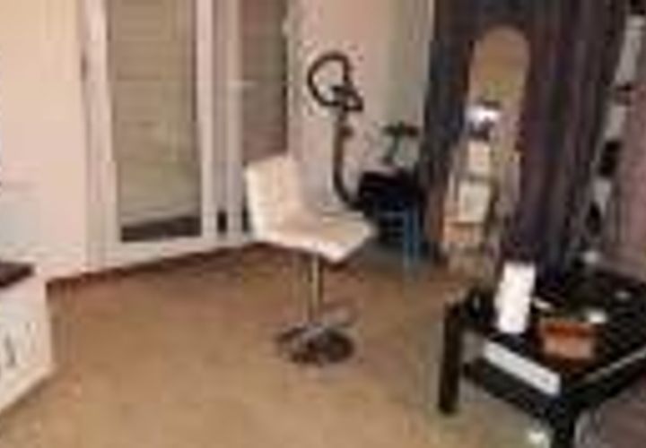 Studio in Nimes, Gard, Nimes - € 490/month | Ref: 494252 - photo 1