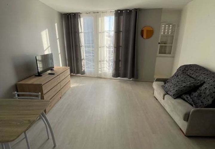 Estudi a Langres, Haute-Marne, Langres - € 450/mes | Ref: 883067 - foto 1