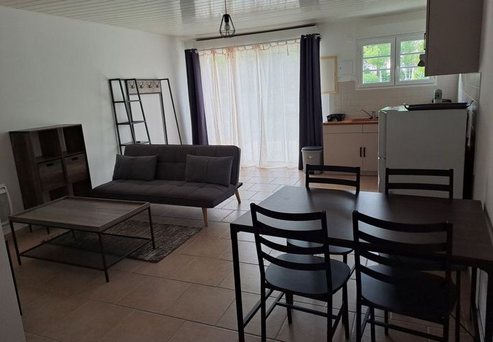 Villa a Pere, Charente-Maritime, Pere - € 580/mes | Ref: 882786 - foto 1