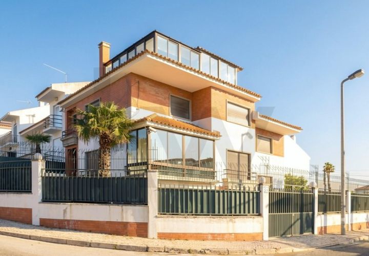 Villa i Carcavelos, Lisbon, Carcavelos - € 1.995.000 | Ref: KWPT-032172 - foto 1