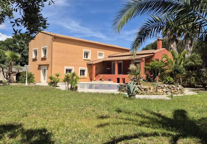 Villa a Saint-Aunès, Herault, Saint-Aunès - € 890.000 | Ref: getkey_u_532589078 - foto 1