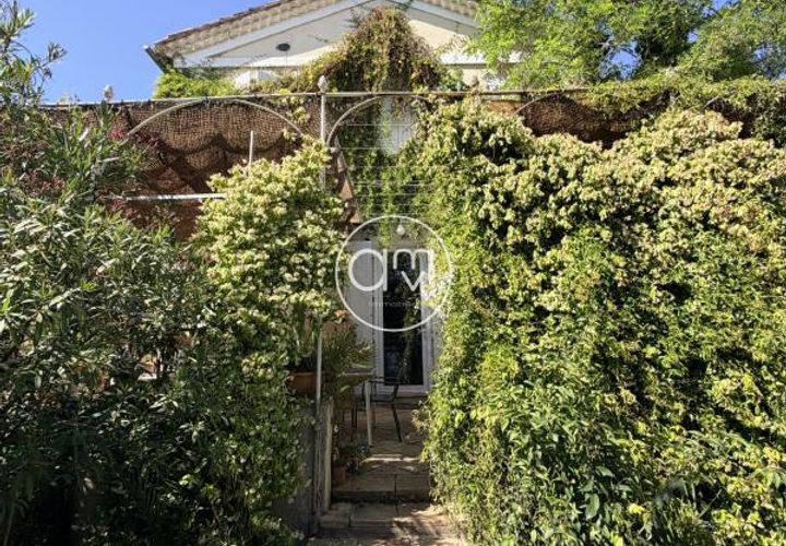 Villa i Toulon, Var, Toulon - € 649.000 | Ref: getkey_u_536285366 - foto 1