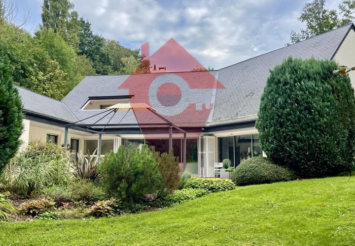 Villa a Crespières, Yvelines, Crespières - € 1.250.000 | Ref: getkey_u_536301980 - foto 1