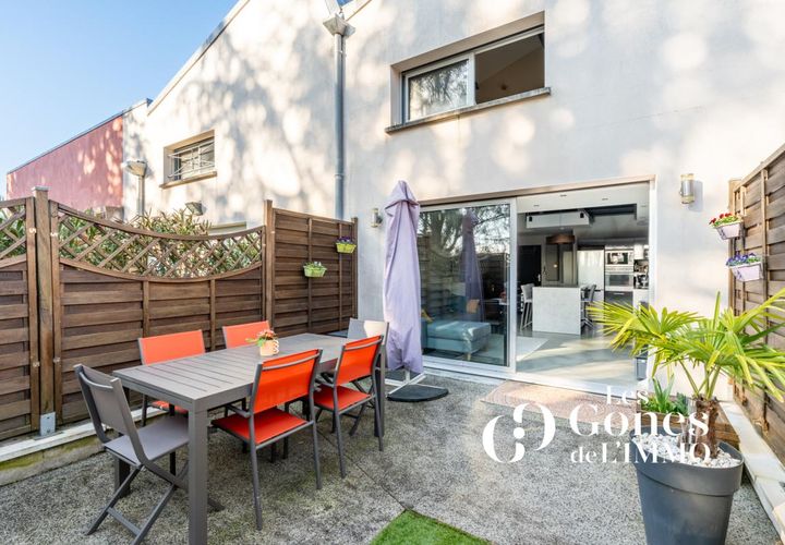 Duplex i Craponne, Rhone, Craponne - € 339.000 | Ref: getkey_u_536093954 - foto 1