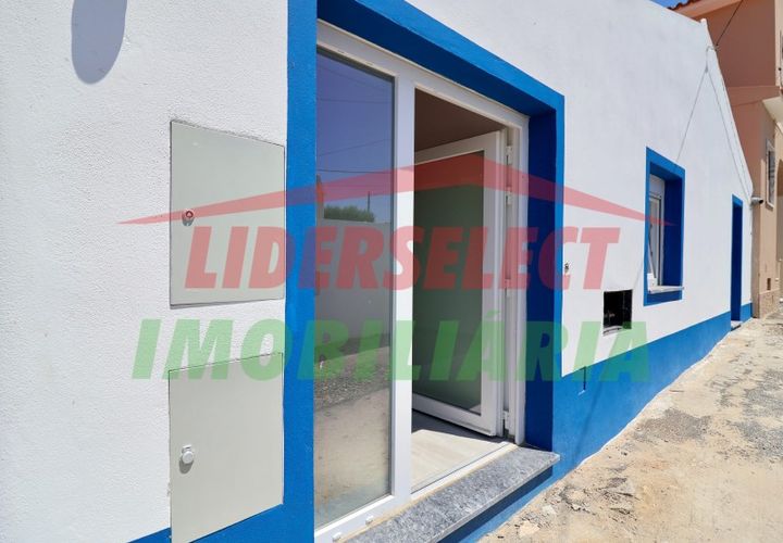 Villa i Alenquer, Lisbon, Alenquer - € 265.000 | Ref: 1238 - foto 1