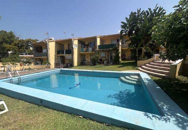 Villa en Marbella, Malaga, Marbella - € 5.000.000 | Ref: d4a06290-1236-40ab-9 - photo 1