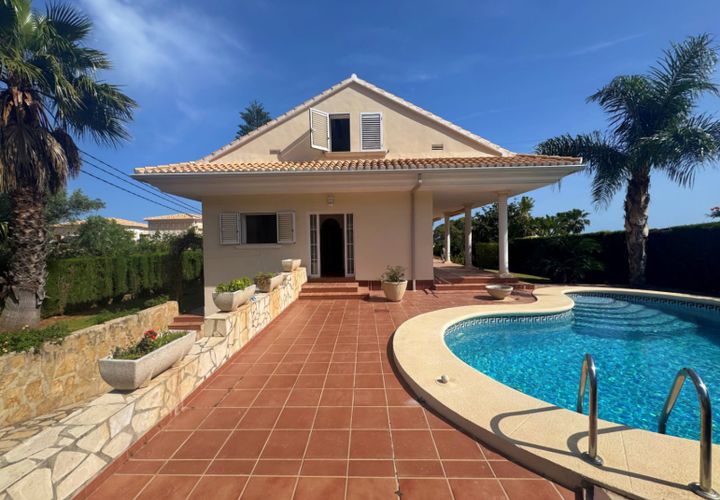 Villa i Denia, Alicante, Denia - € 610.000 | Ref: LL045* - foto 1