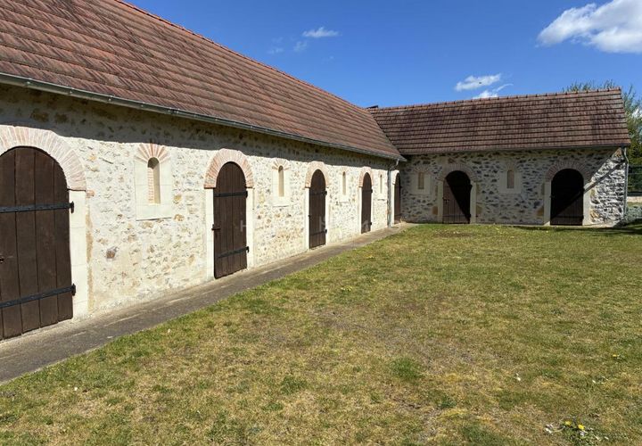 Landejendom i La Flèche, Sarthe, La Flèche - € 630.000 | Ref: A2793-ANG - foto 1