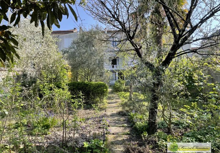 Villa i Angouleme, Charente, Angouleme - € 262.000 | Ref: 8104 - foto 1