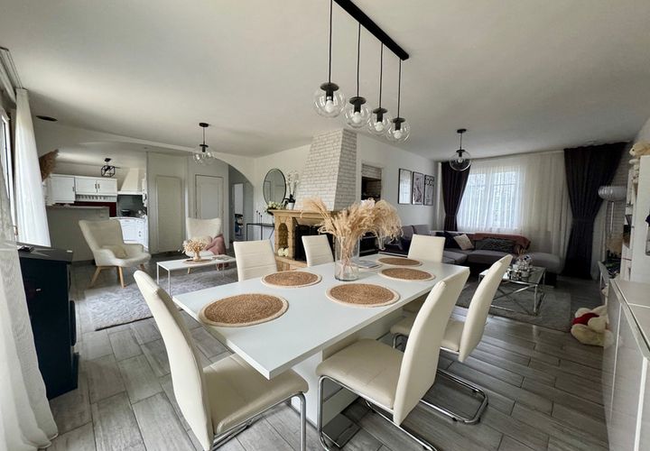 Villa i Ecouflant, Maine-et-Loire, Ecouflant - € 288.800 | Ref: 340932375622 - foto 1