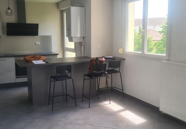 Apartament a Dijon, Cote-d'Or, Dijon - € 730/mes | Ref: 0246 - foto 1