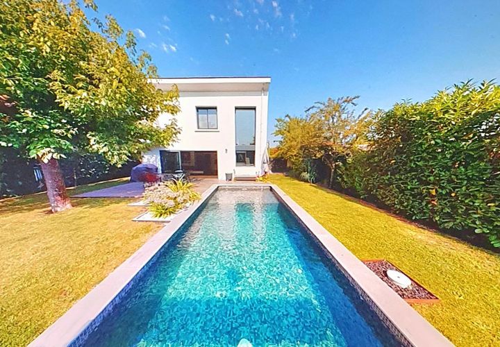 Villa i Bordeaux, Gironde, Bordeaux - € 990.000 | Ref: 5180154 - foto 1