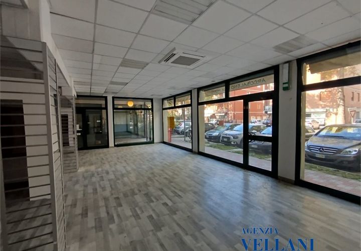 L'establiment comercial a Carpi, Modena, Carpi - € 1.083/mes | Ref: LTF-977 - foto 1