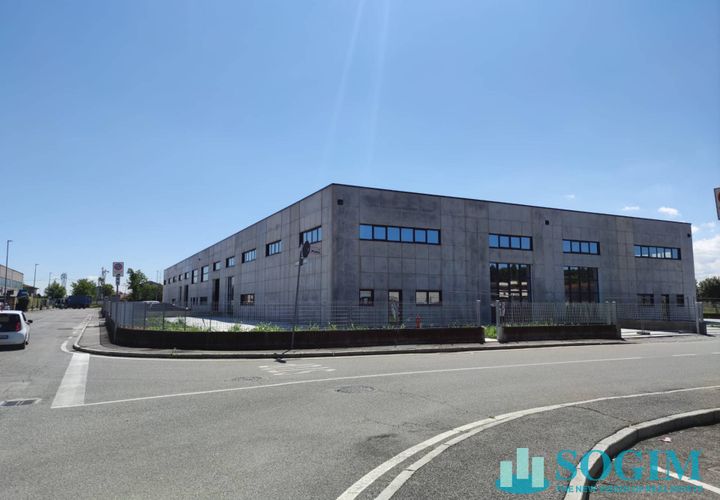 L'establiment comercial a Rivolta d'Adda, Cremona, Rivolta d'Adda - € 6.000/mes | Ref: 33957 - foto 1