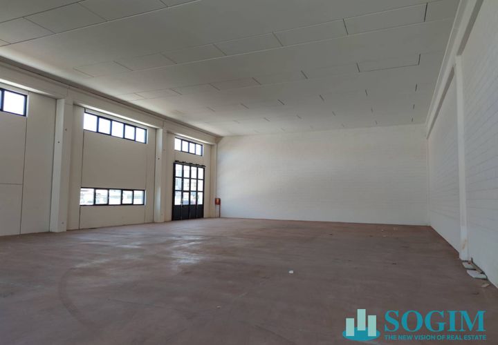 L'establiment comercial a Rivolta d'Adda, Cremona, Rivolta d'Adda - € 3.000/mes | Ref: 33961 - foto 1