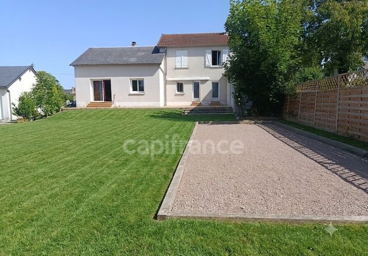 Villa a Guérigny, Nievre, Guérigny - € 192.000 | Ref: 340937989320 - foto 1