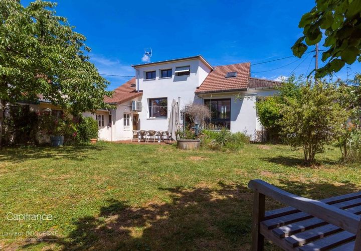 Villa i Dijon, Cote-d'Or, Dijon - € 489 000 | Ref: 340933657730 - foto 1