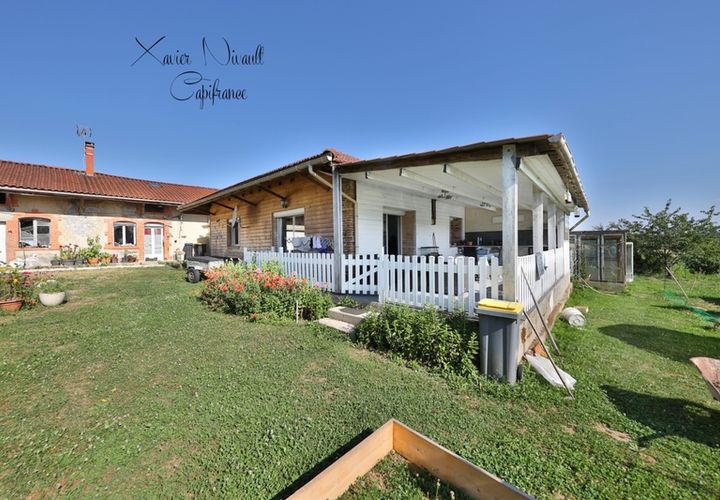Villa a Saint-Amour, Jura, Saint-Amour - € 285.000 | Ref: 340936464117 - foto 1