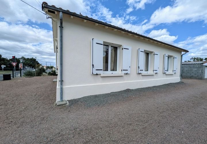 Villa en Thouars, Deux-Sevres, Thouars - € 129.930 | Ref: 340930778978 - photo 1