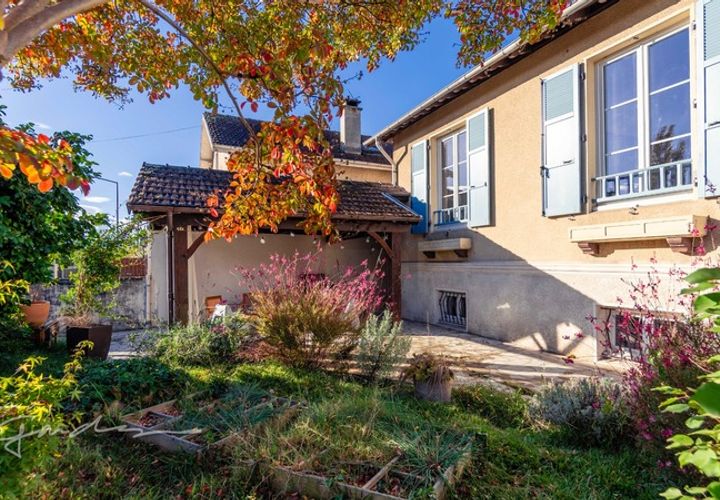Villa i Pau, Pyrenees-Atlantiques, Pau - € 325.000 | Ref: 340931201330 - foto 1