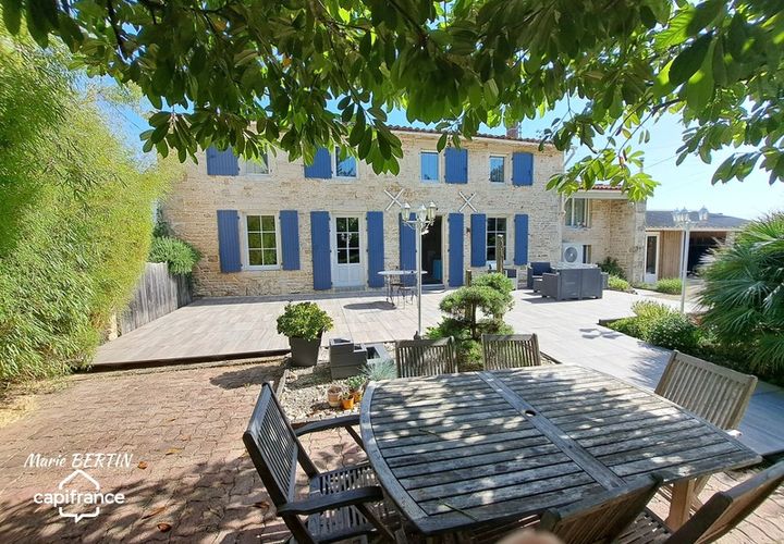 Villa i Celles-sur-Belle, Deux-Sevres, Celles-sur-Belle - € 264.000 | Ref: 340939758199 - foto 1