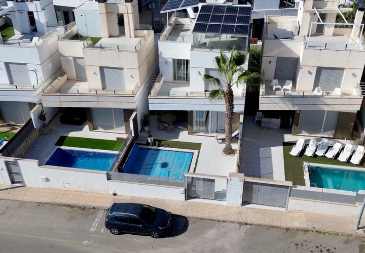 Villa i Altea, Alicante, Altea - € 389.000 | Ref: CLDMLS-95011 - foto 1