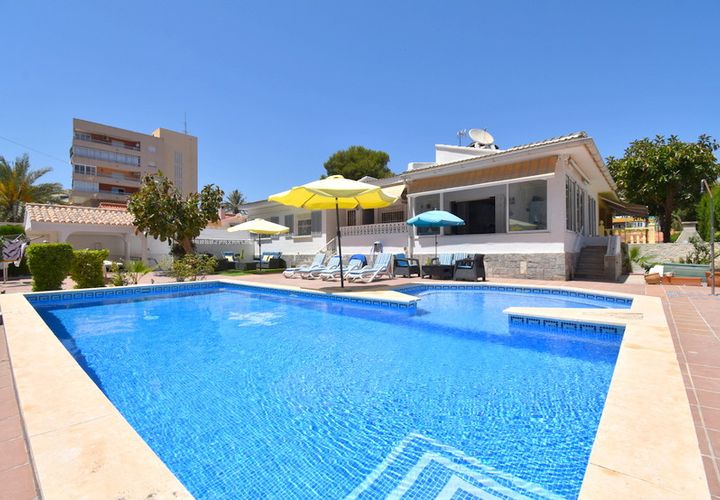 Villa i Punta Prima, Alicante, Punta Prima - € 529.999 | Ref: HE29126 - foto 1