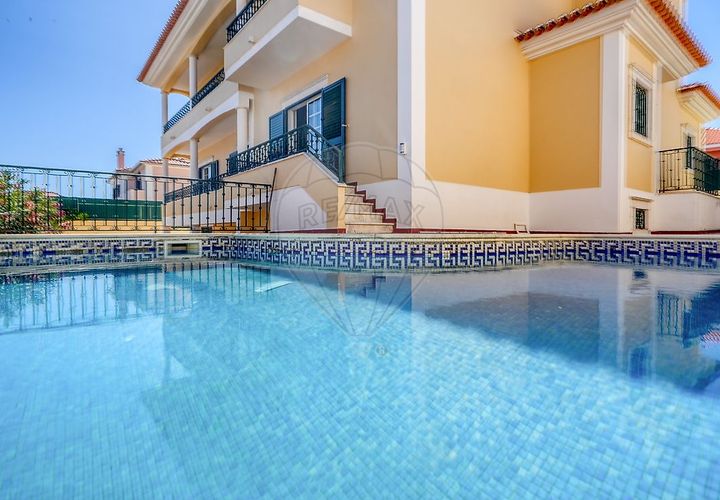 Villa i Cascais, Lisbon, Cascais - € 2 600 000 | Ref: 121021215-252 - foto 1