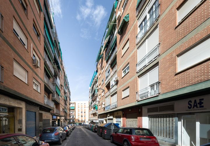 Lejlighed i Granada, Granada, Granada - € 290.000 | Ref: 000329V/8251 - foto 1