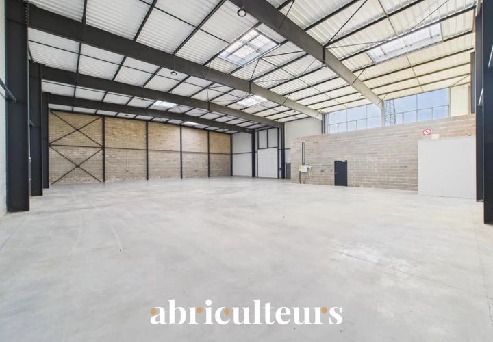 Erhvervsejendom i Chartres, Eure-et-Loir, Chartres - € 894.000 | Ref: GDV220660028000_2 - foto 1