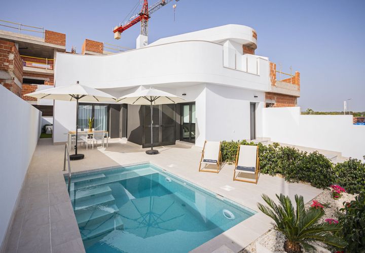 Rækkehus i Torrevieja, Alicante, Torrevieja - € 539.000 | Ref: NEW-27814493-01 - foto 1