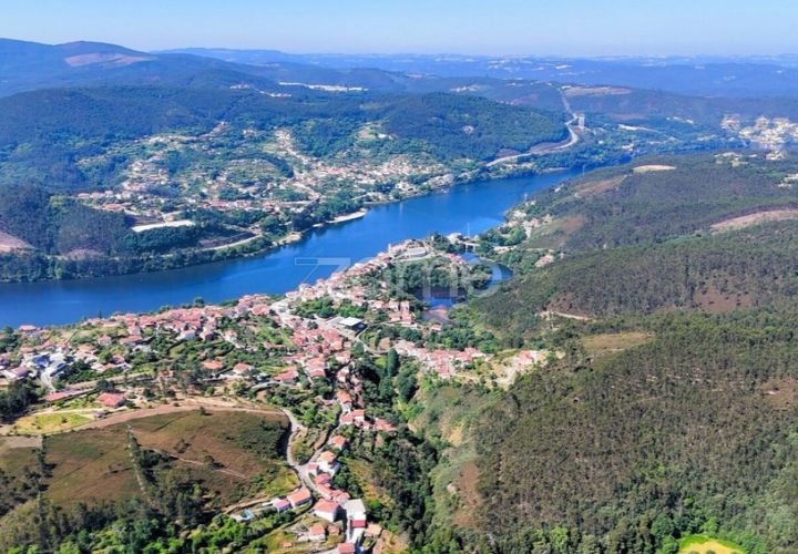 Helårsgrund i Penafiel, Porto, Penafiel - € 150.000 | Ref: ZMPT590085 - foto 1