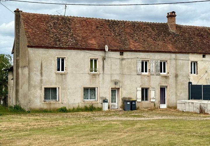 Villa a Coulanges, Allier, Coulanges - € 132.000 | Ref: 340938736185 - foto 1