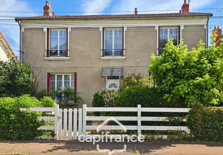 Villa a Nevers, Nievre, Nevers - € 203.000 | Ref: 340933944828 - foto 1