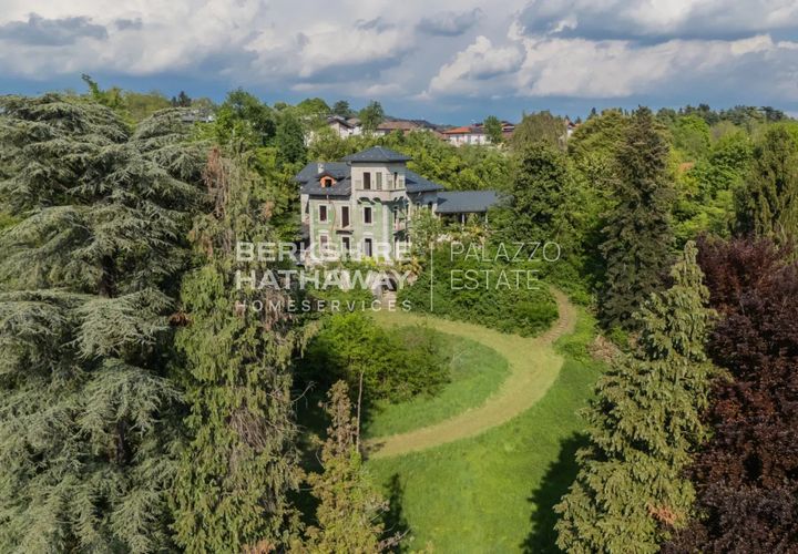 Villa i Varese, Varese, Varese - € 1.000.000 | Ref: ILO1823 - foto 1