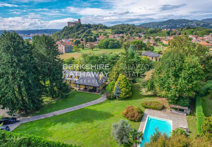 Villa en Angera, Varese, Angera - € 2.450.000 | Ref: ILO1828 - photo 1