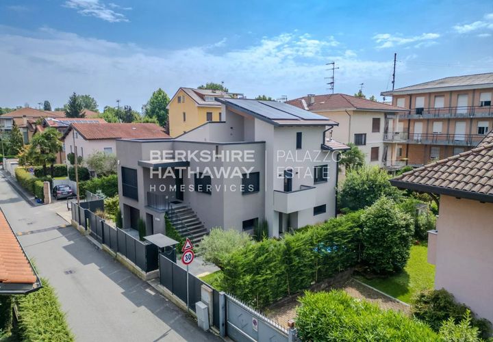 Villa a Arona, Novara, Arona - € 1.250.000 | Ref: IPI1862 - foto 1