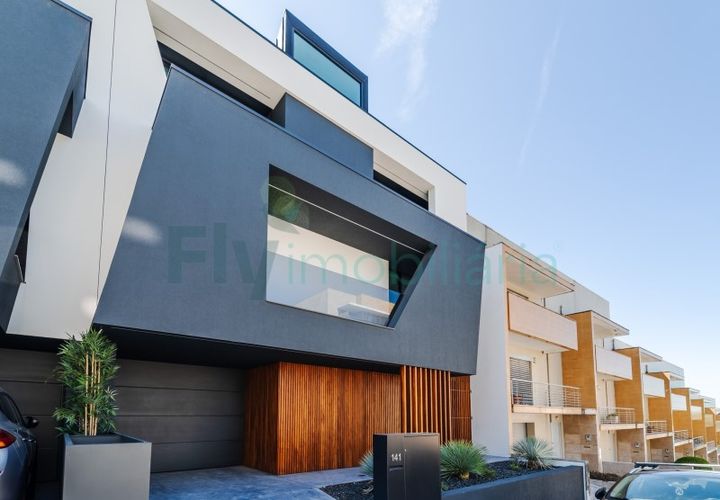 Rækkehus i Guimaraes, Braga, Guimaraes - € 595.000 | Ref: F2604.136 - foto 1