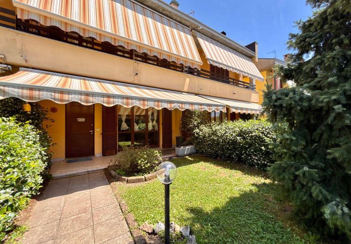 Rækkehus i Carate Brianza, Monza and Brianza, Carate Brianza - € 285.000 | Ref: 8147 - foto 1