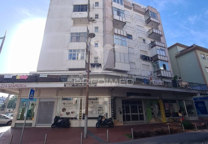 Lejlighed i Amadora, Lisbon, Amadora - € 255.000 | Ref: 061354 - foto 1