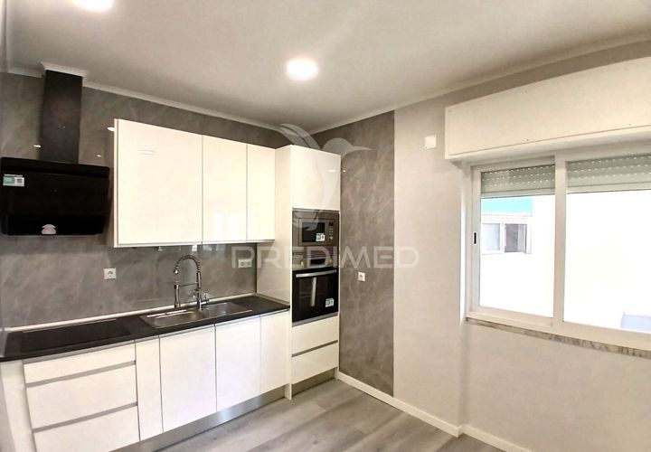 Lejlighed i Amadora, Lisbon, Amadora - € 255.000 | Ref: 061320 - foto 1