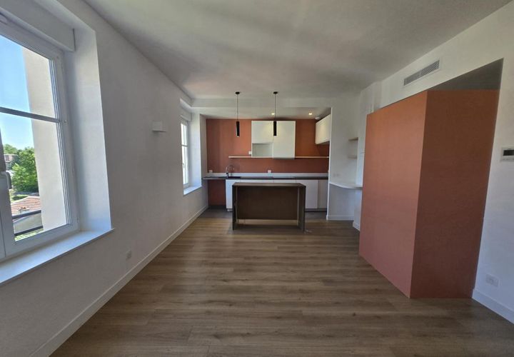 Dúplex a Nancy, Meurthe-et-Moselle, Nancy - € 995/mes | Ref: 7894 - foto 1