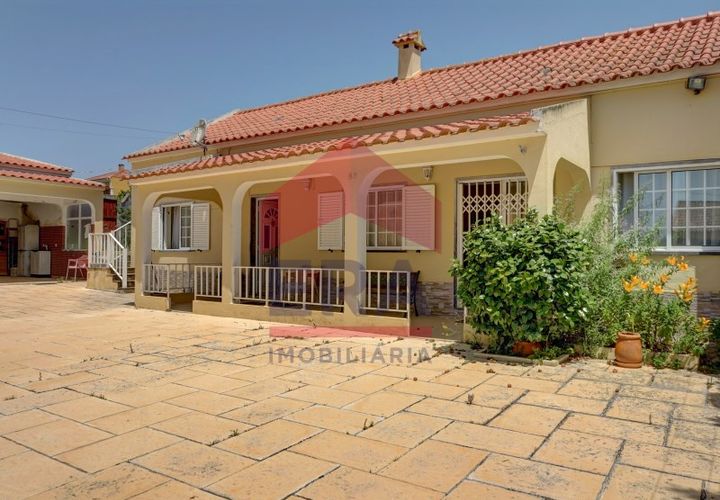 Villa en Cadaval, Lisbon, Cadaval - € 258.000 | Ref: 130260132 - photo 1