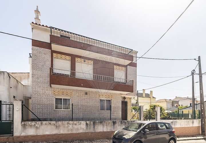 Villa in Almada, Setubal, Almada - € 350.000 | Ref: 125921168-29 - foto 1