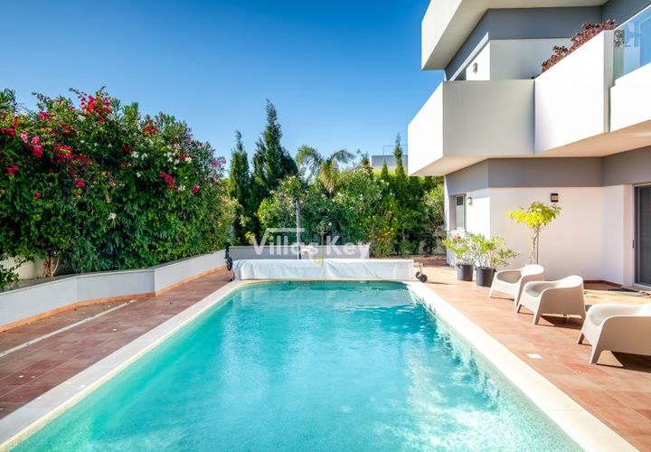 Villa en Lagos, Faro, Lagos - € 1.785.000 | Ref: V968 - photo 1